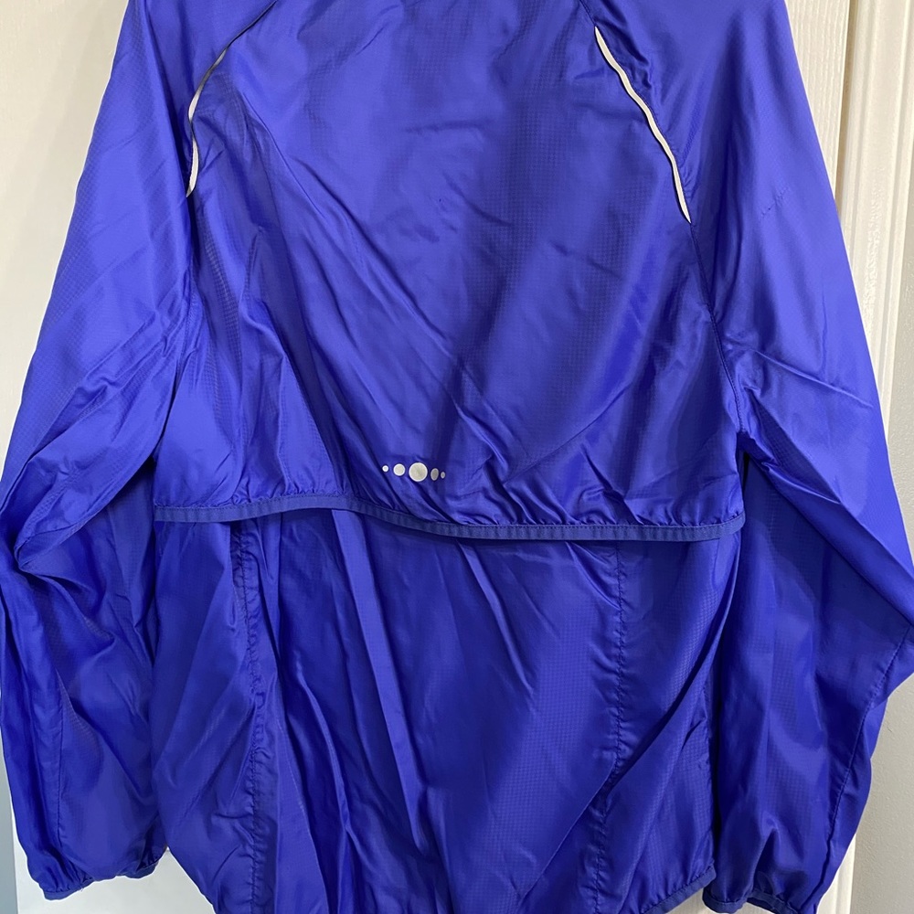 Windbreaker - Picture 1 of 3